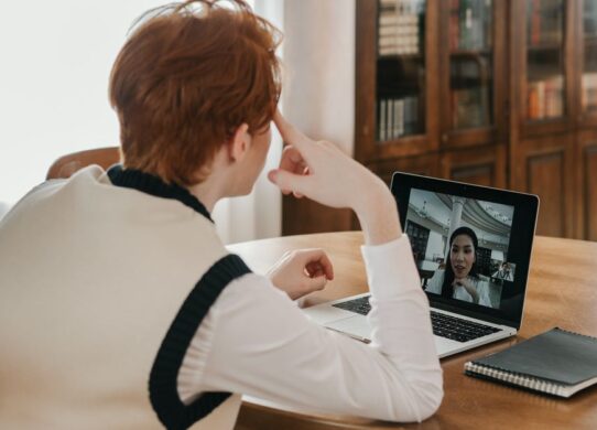 Online pszichológia: Corvin Pszichológia – diszkrét terápia otthonról